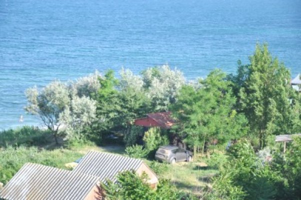 Casa de vacanţă din Tuzla a prefectului de Vaslui va fi demolată